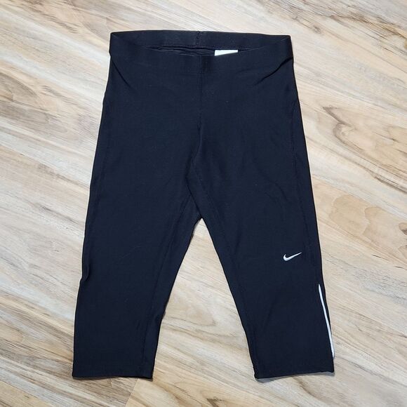 ☔️💜Nike Black Dri-Fit Capri Athletic Pants Small - Picture 4 of 12